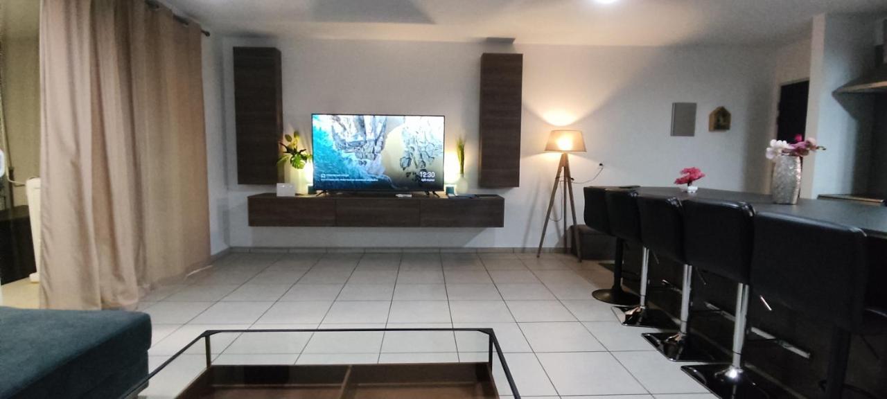 Elegant F3 A La Villa Stencer, Papeete, Calme Climatise Et Spacieux 파페에테 외부 사진